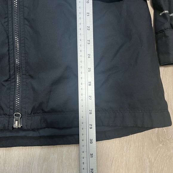 Columbia Women’s Black Rain Jacket Windbreaker Waterproof Small Omnitech - Picture 7 of 9